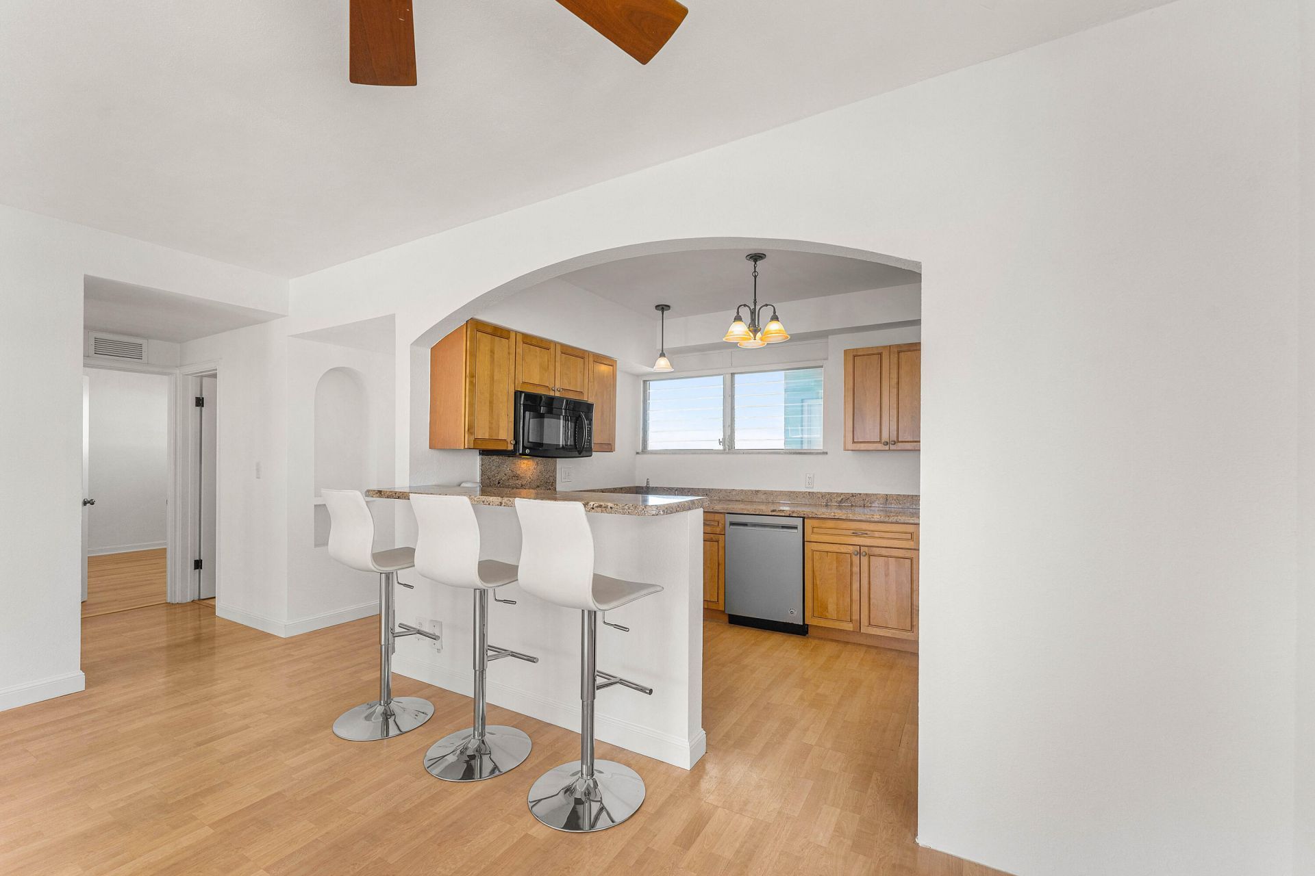 1900 S Ocean Drive, Unit 702, Fort Lauderdale, FL 33316 Photo