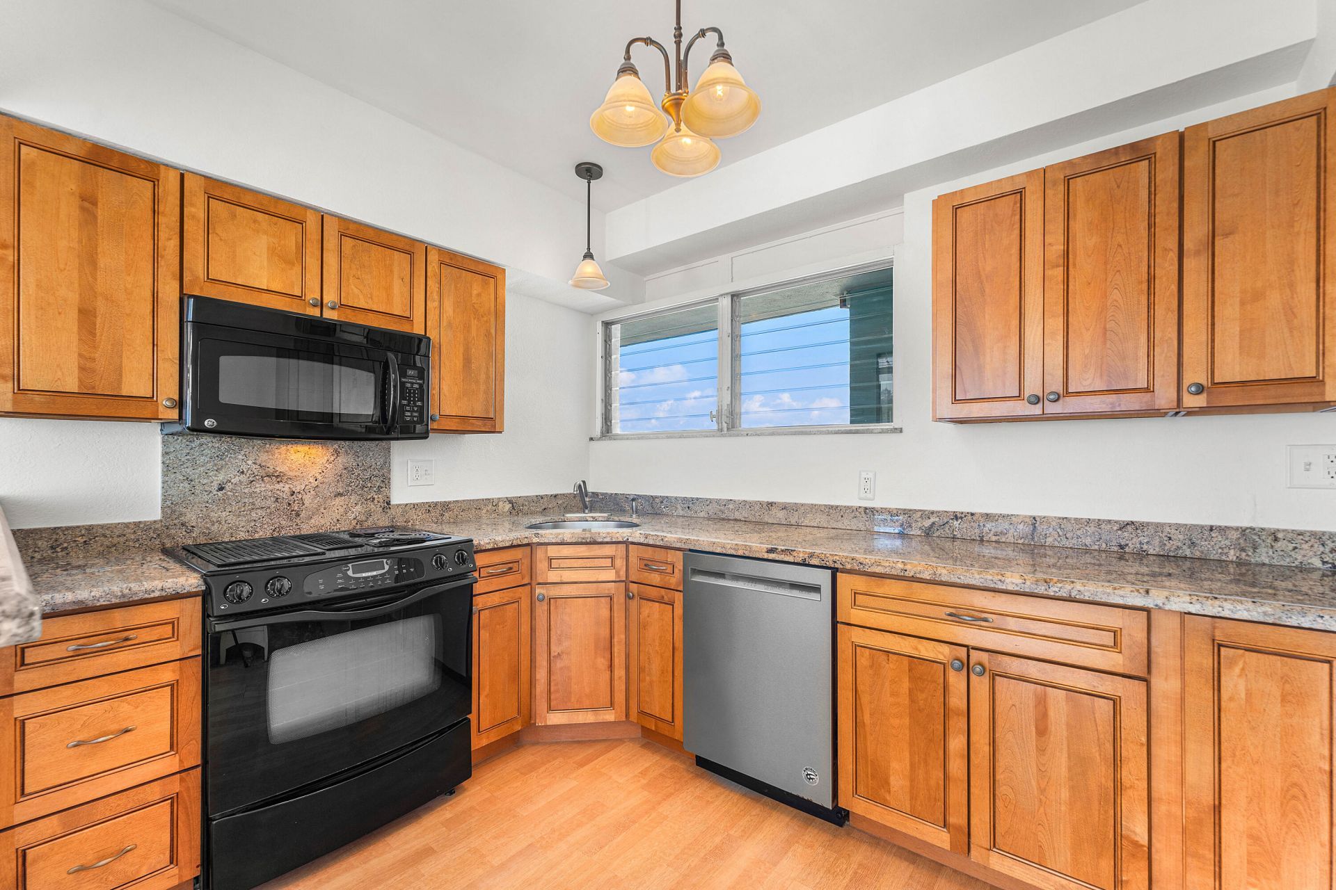 1900 S Ocean Drive, Unit 702, Fort Lauderdale, FL 33316 Photo