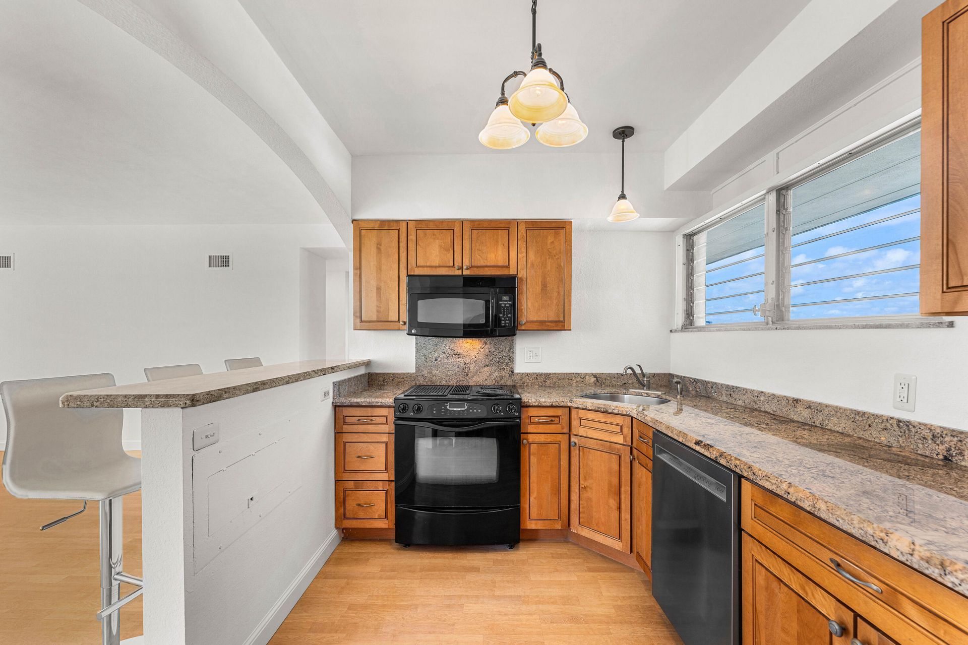 1900 S Ocean Drive, Unit 702, Fort Lauderdale, FL 33316 Photo