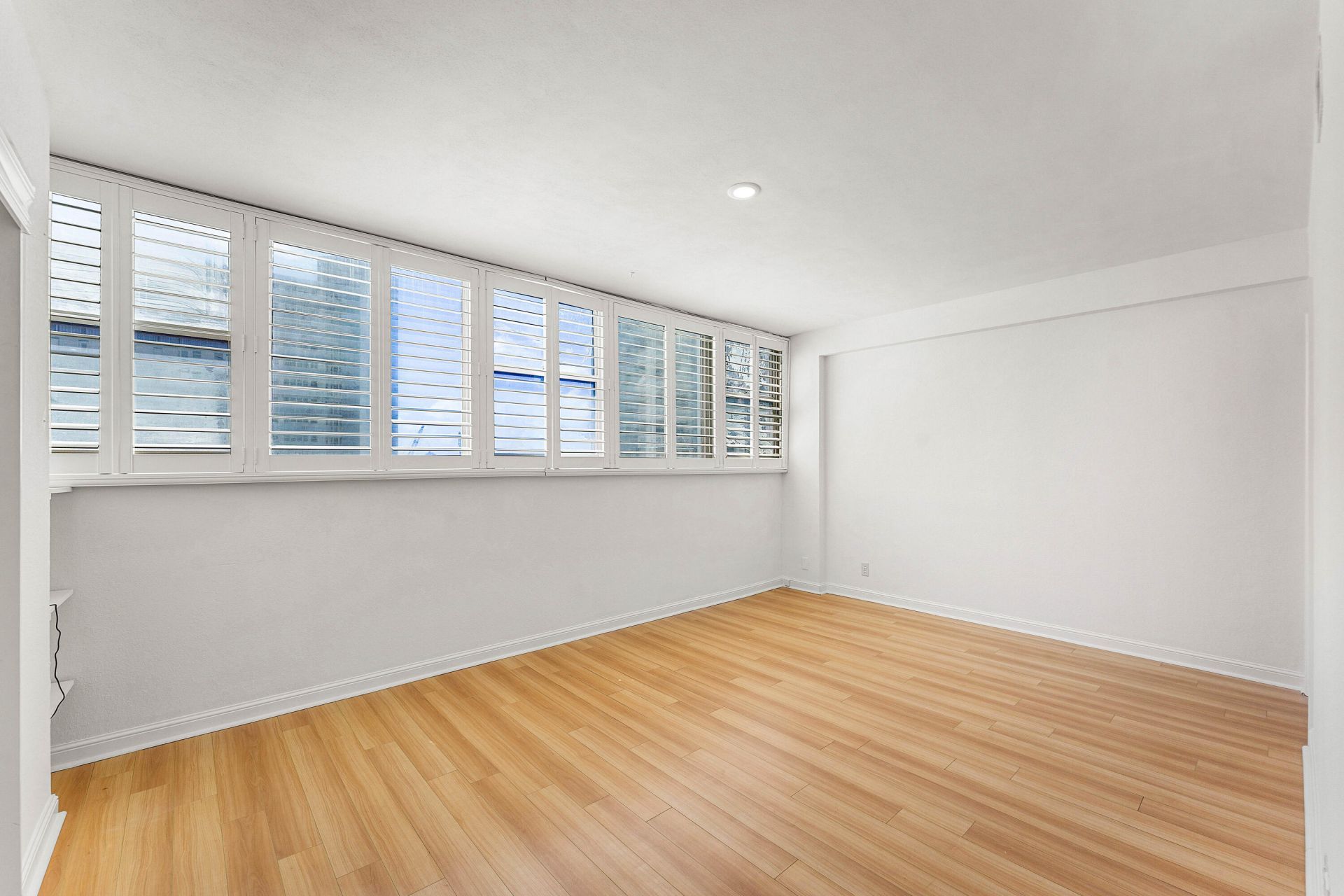 1900 S Ocean Drive, Unit 702, Fort Lauderdale, FL 33316 Photo