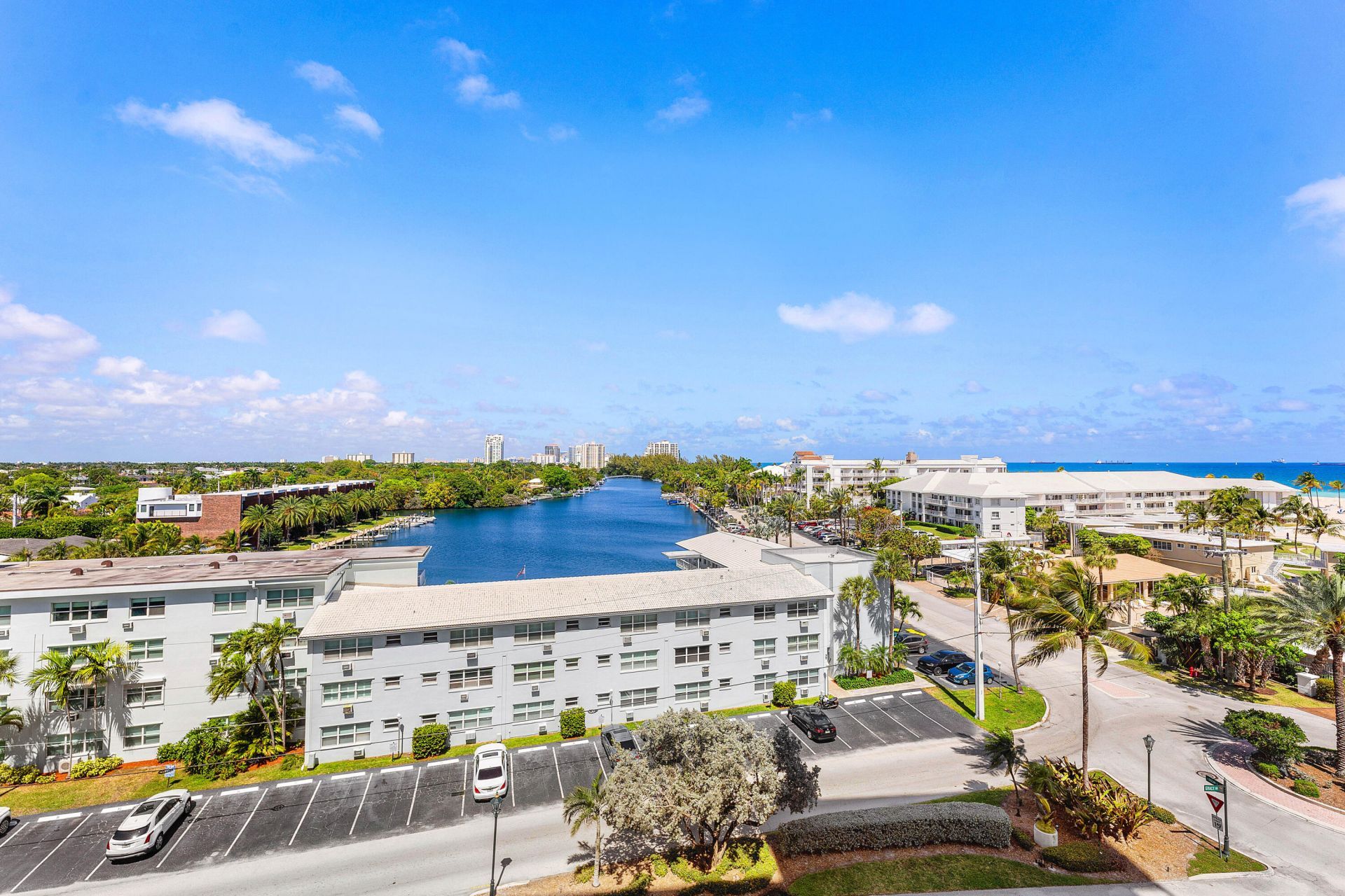 1900 S Ocean Drive, Unit 702, Fort Lauderdale, FL 33316 Photo