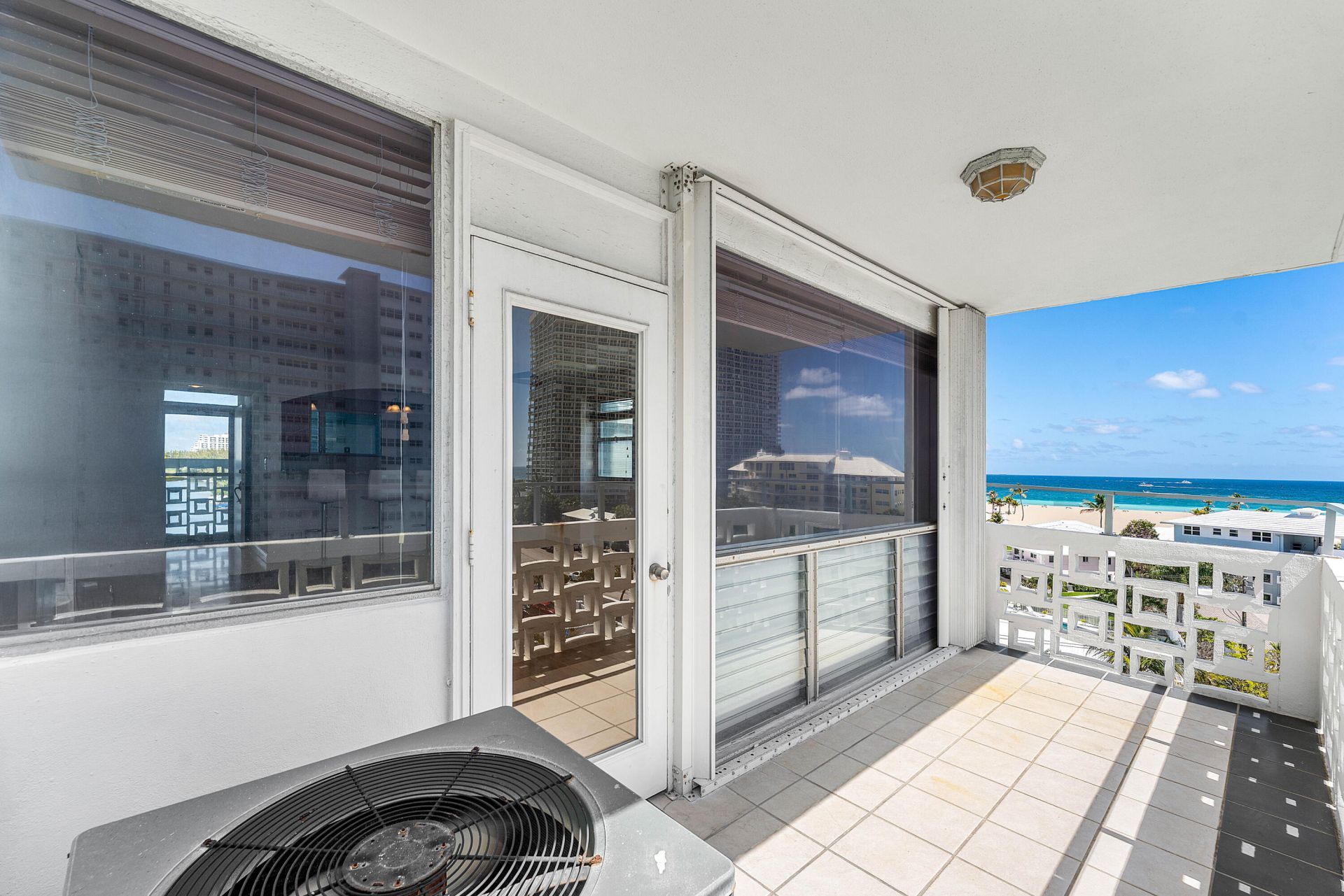 1900 S Ocean Drive, Unit 702, Fort Lauderdale, FL 33316 Photo