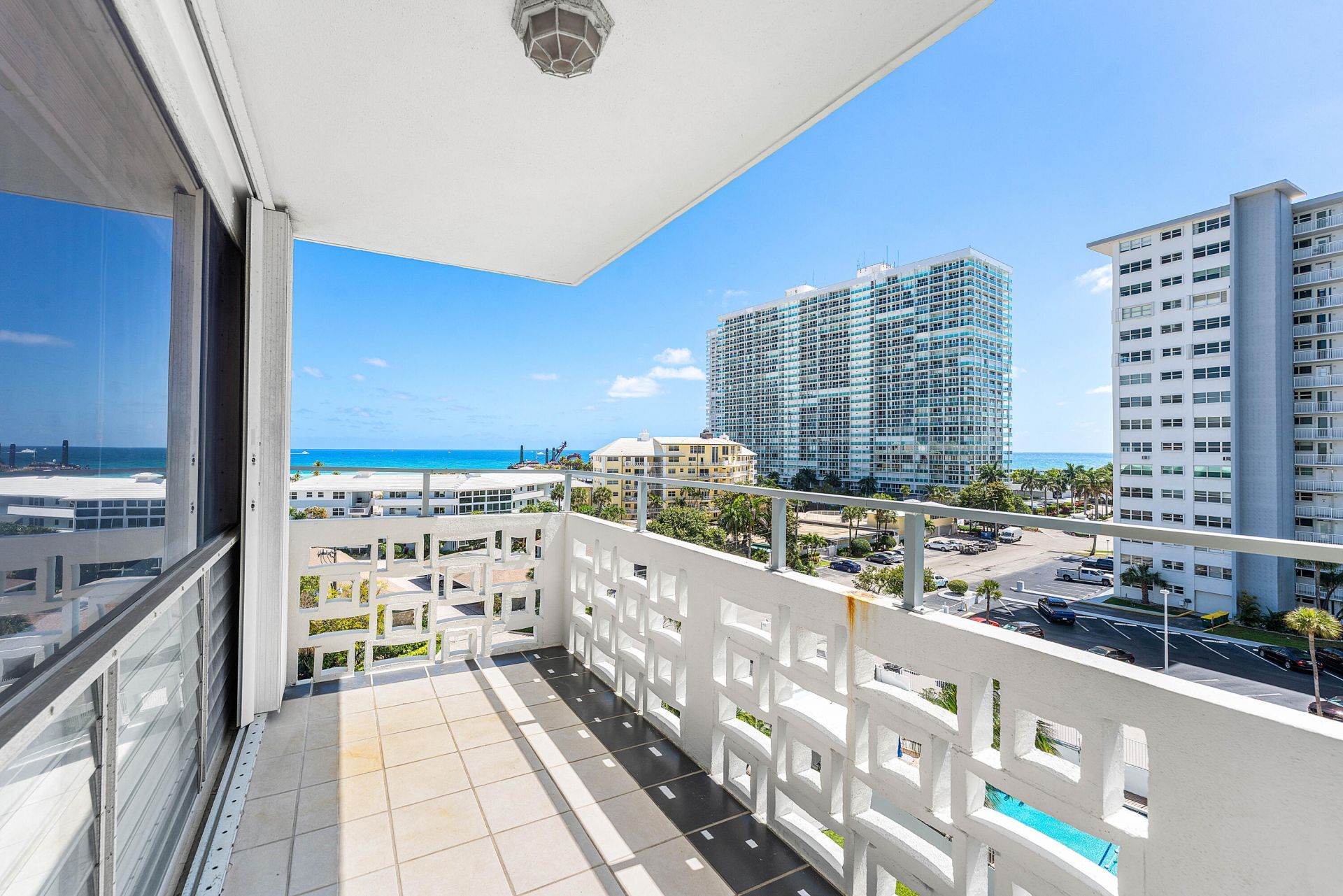 1900 S Ocean Drive, Unit 702, Fort Lauderdale, FL 33316 Photo