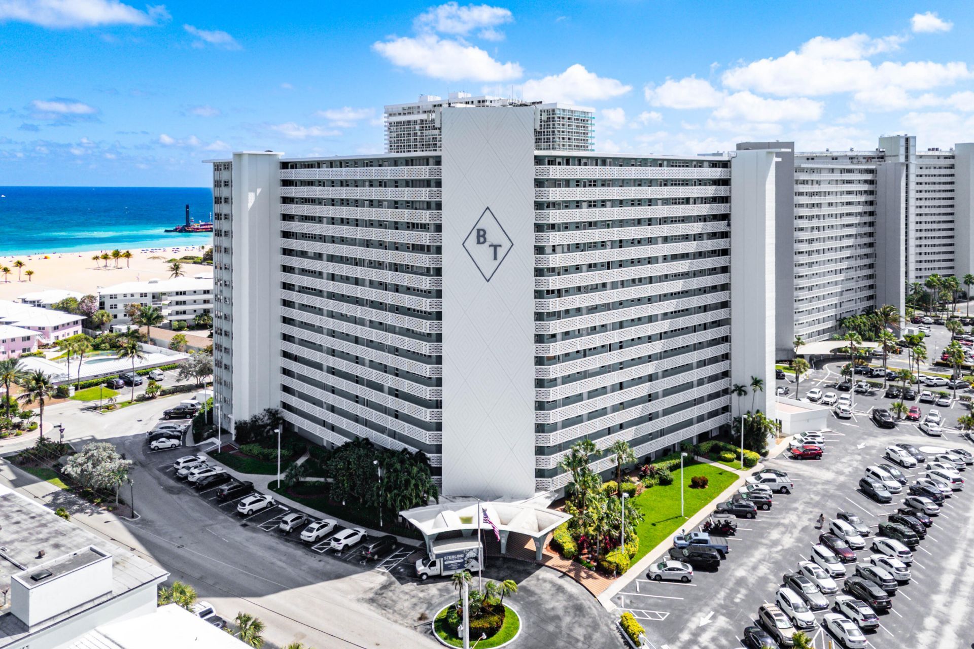 1900 S Ocean Drive, Unit 702, Fort Lauderdale, FL 33316 Photo