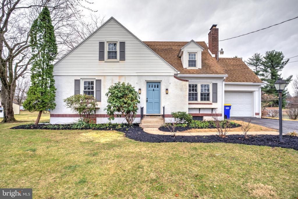 2333 Loucks Road, York, PA 17408 Main Photo