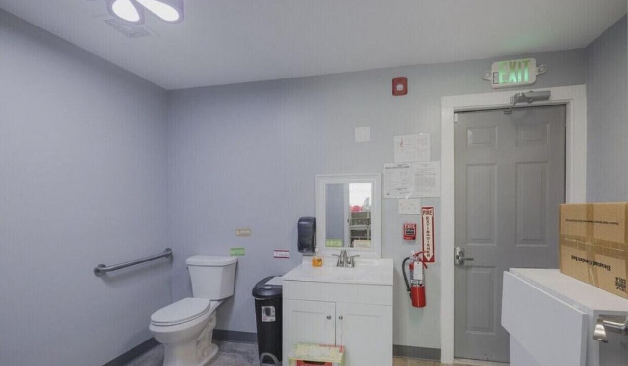 24 Sycamore Avenue Photo 6