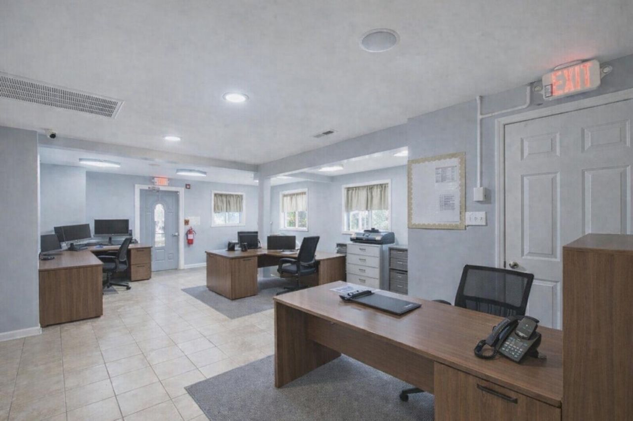 24 Sycamore Avenue Photo 9