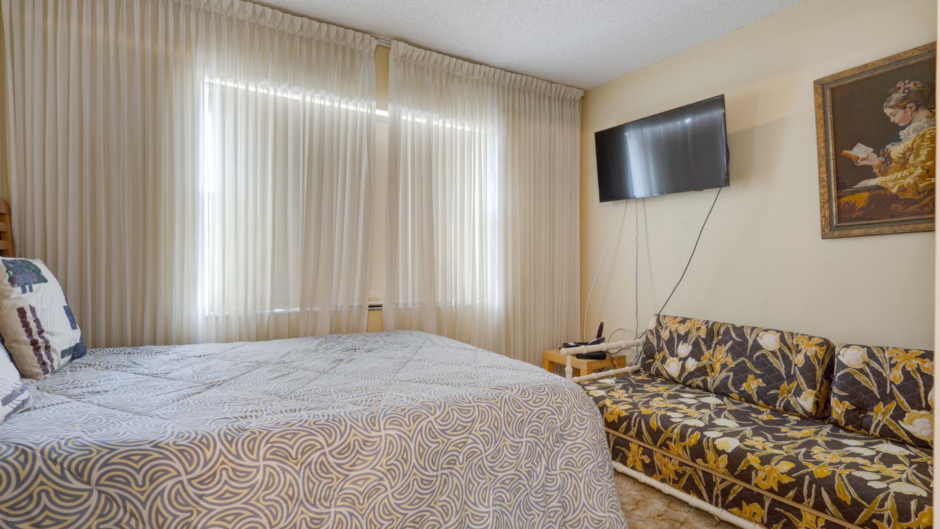 9400 Sunrise Lakes Boulevard, Unit 303, Sunrise, FL 33322 Photo