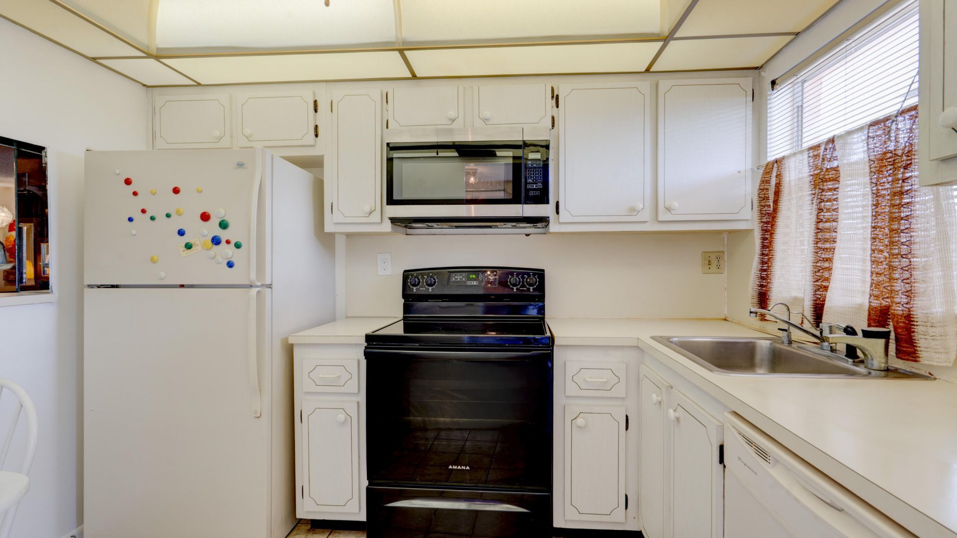 9400 Sunrise Lakes Boulevard, Unit 303, Sunrise, FL 33322 Photo