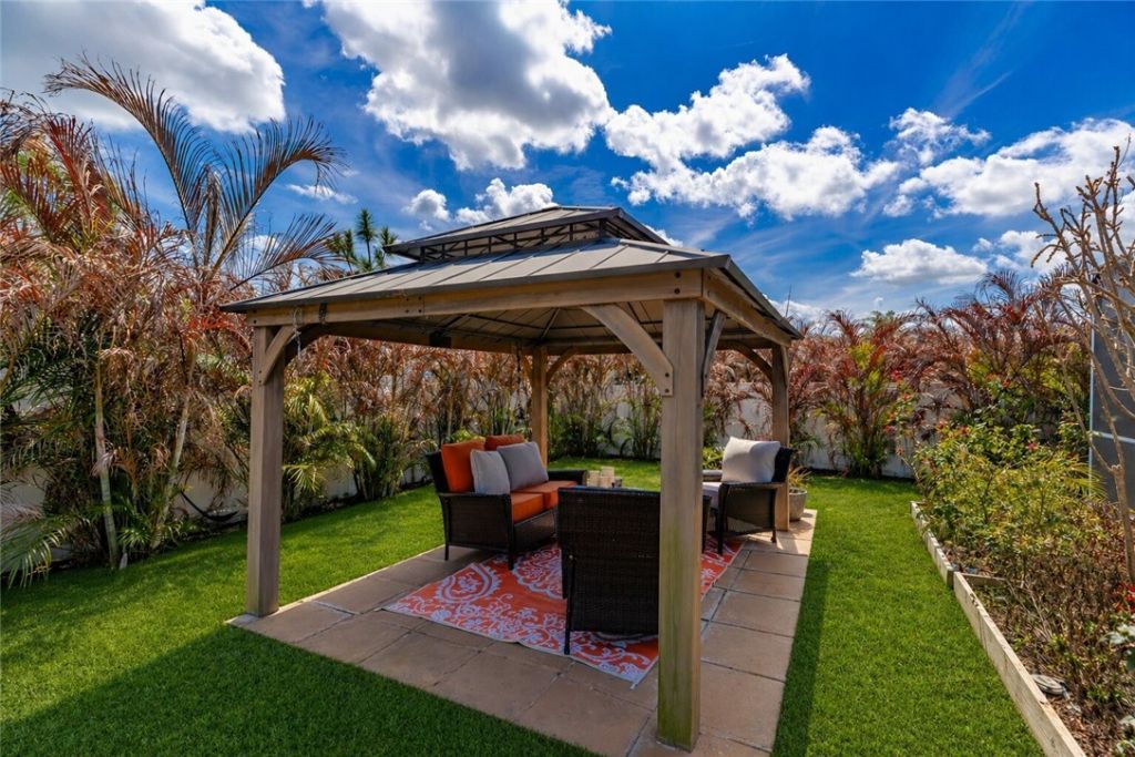 123 Larchmont Terrace, Sebastian, FL 32958 Photo