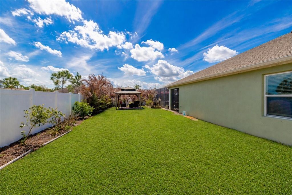123 Larchmont Terrace, Sebastian, FL 32958 Photo