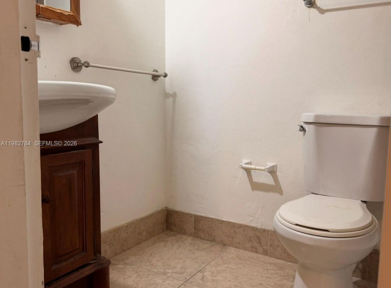 1805 Sans Souci Blvd, Unit 501, North Miami, FL 33181 Photo