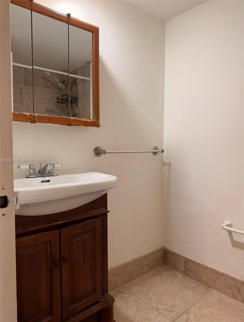 1805 Sans Souci Blvd, Unit 501, North Miami, FL 33181 Photo