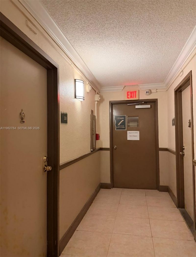 1805 Sans Souci Blvd, Unit 501, North Miami, FL 33181 Photo