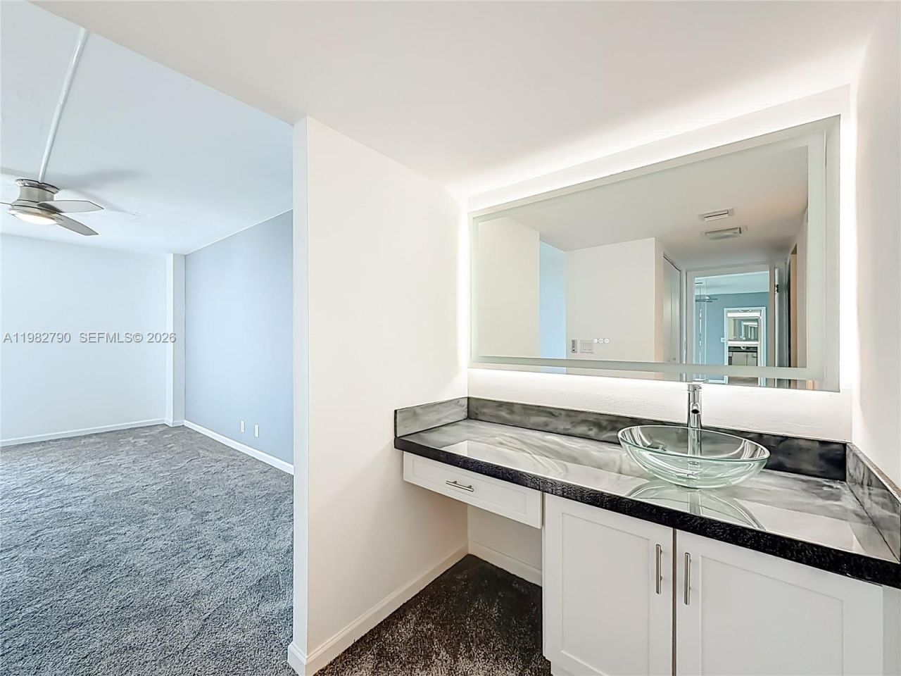 20301 W Country Club Dr , Unit 2428, Aventura, FL 33180 Photo