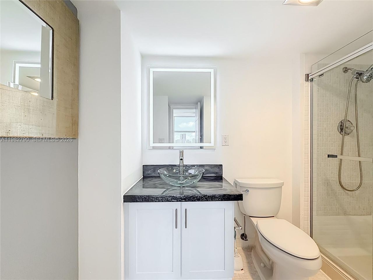 20301 W Country Club Dr , Unit 2428, Aventura, FL 33180 Photo