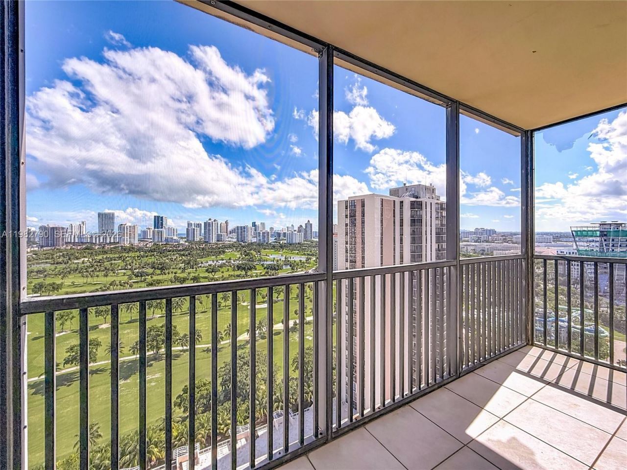 20301 W Country Club Dr , Unit 2428, Aventura, FL 33180 Photo