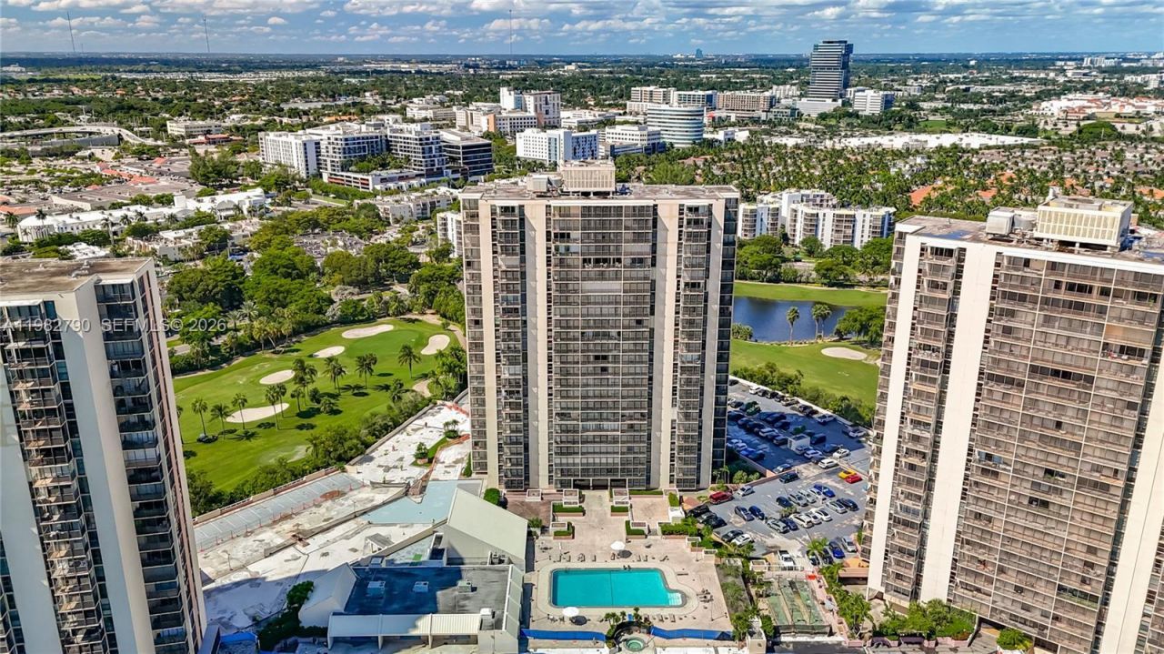 20301 W Country Club Dr , Unit 2428, Aventura, FL 33180 Photo