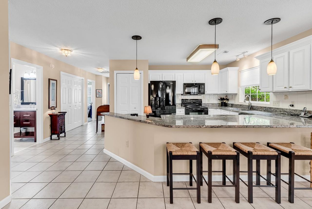 728 7th Ave. S Photo 13