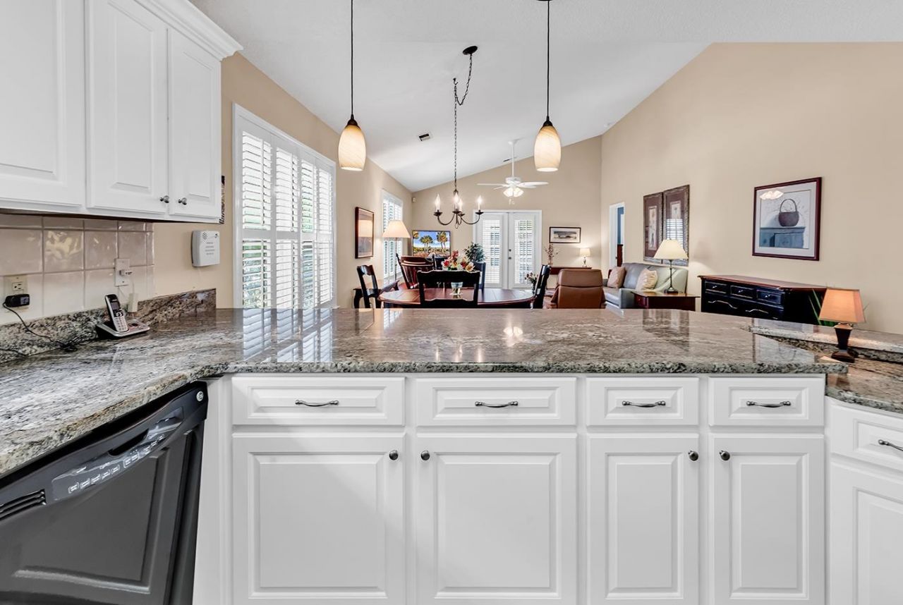 728 7th Ave. S Photo 16