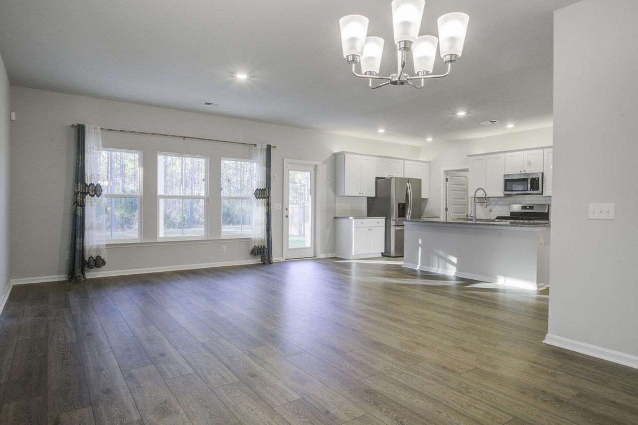 161 Paddle Boat Way Photo 4