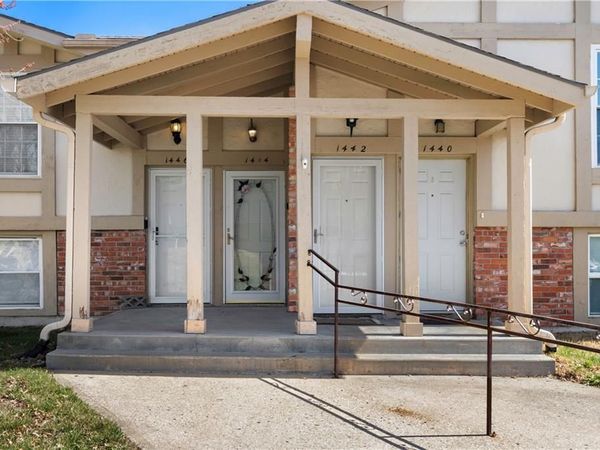 1444 NW 64th Terrace, Kansas City, MO 64118