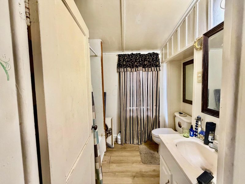 172 Hayward Street , Circleville, OH 43113 Photo 6