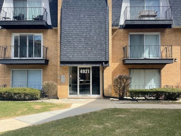 4921 W 109th Street , Unit 304, Oak Lawn, IL 60453