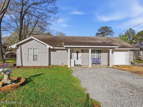137 Short Street, Richland, MS 39218