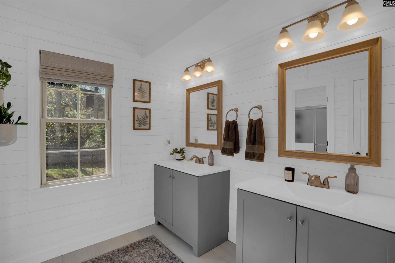 1 Brittany Way Photo 38