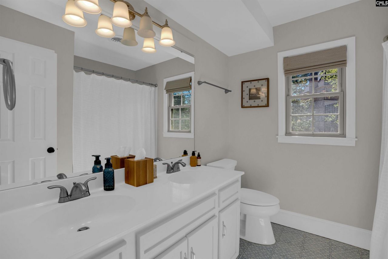 1 Brittany Way Photo 43