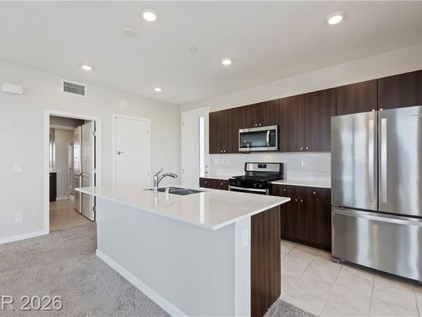 11238 Essence Point Avenue, Unit 205, Las Vegas, NV 89135