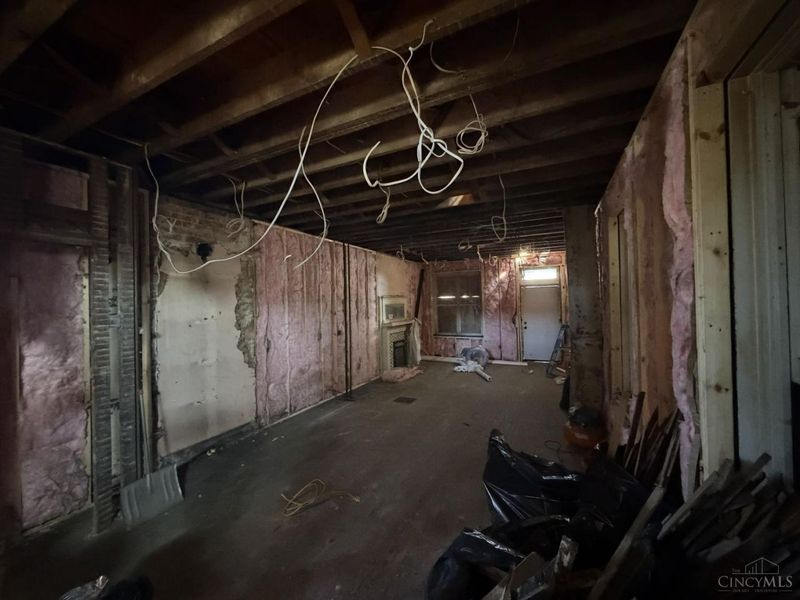 1321 Bates Avenue, Cincinnati, OH 45225 Photo 5