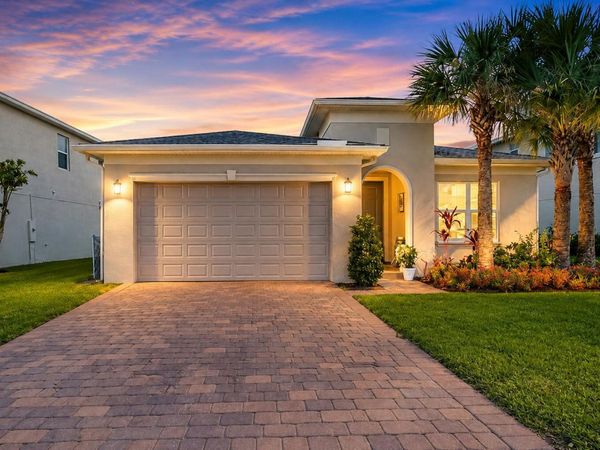 1158 NW Leonardo Circle, Port St. Lucie, FL 34986
