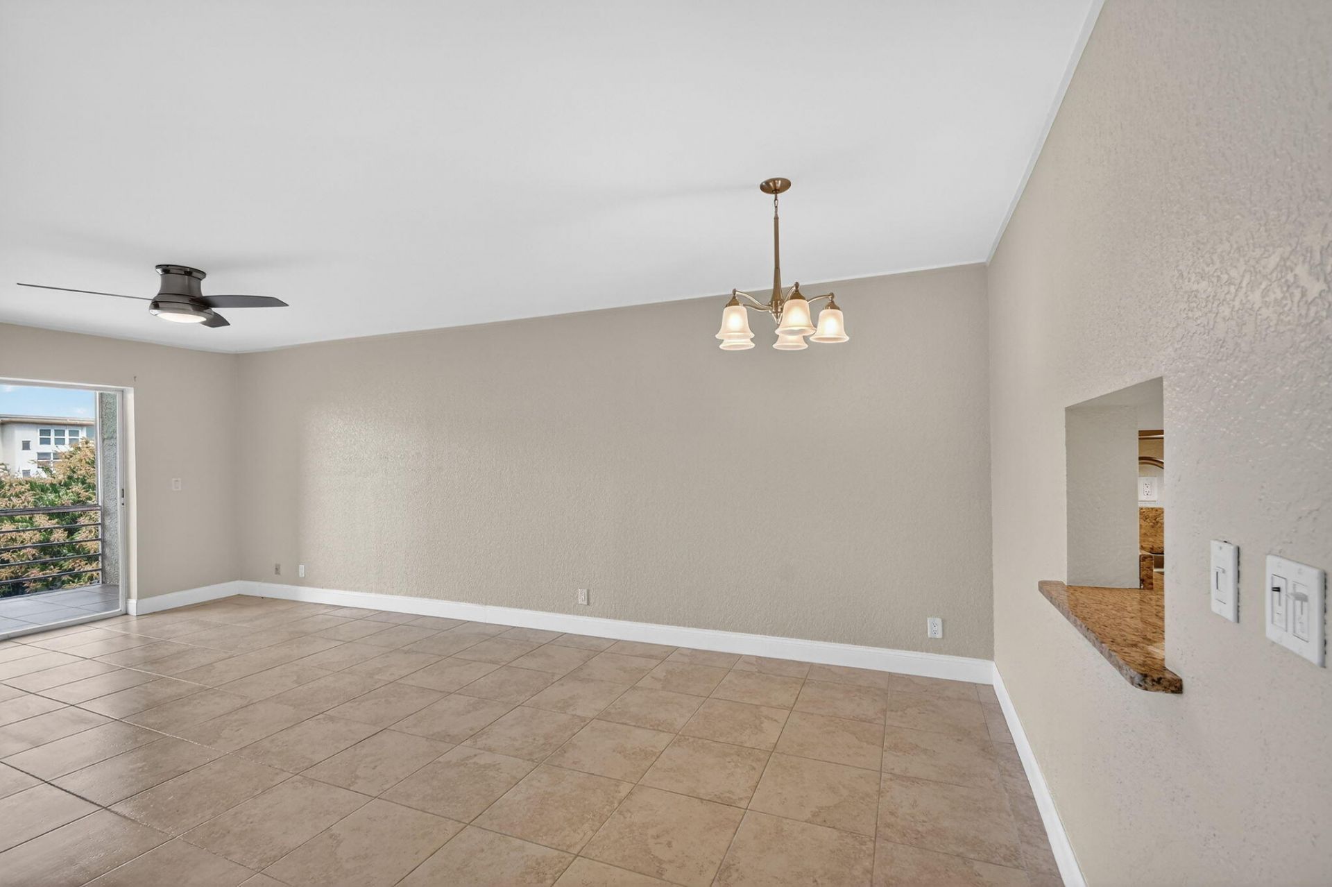 2615 NE 1st Court, Unit 312, Boynton Beach, FL 33435 Photo