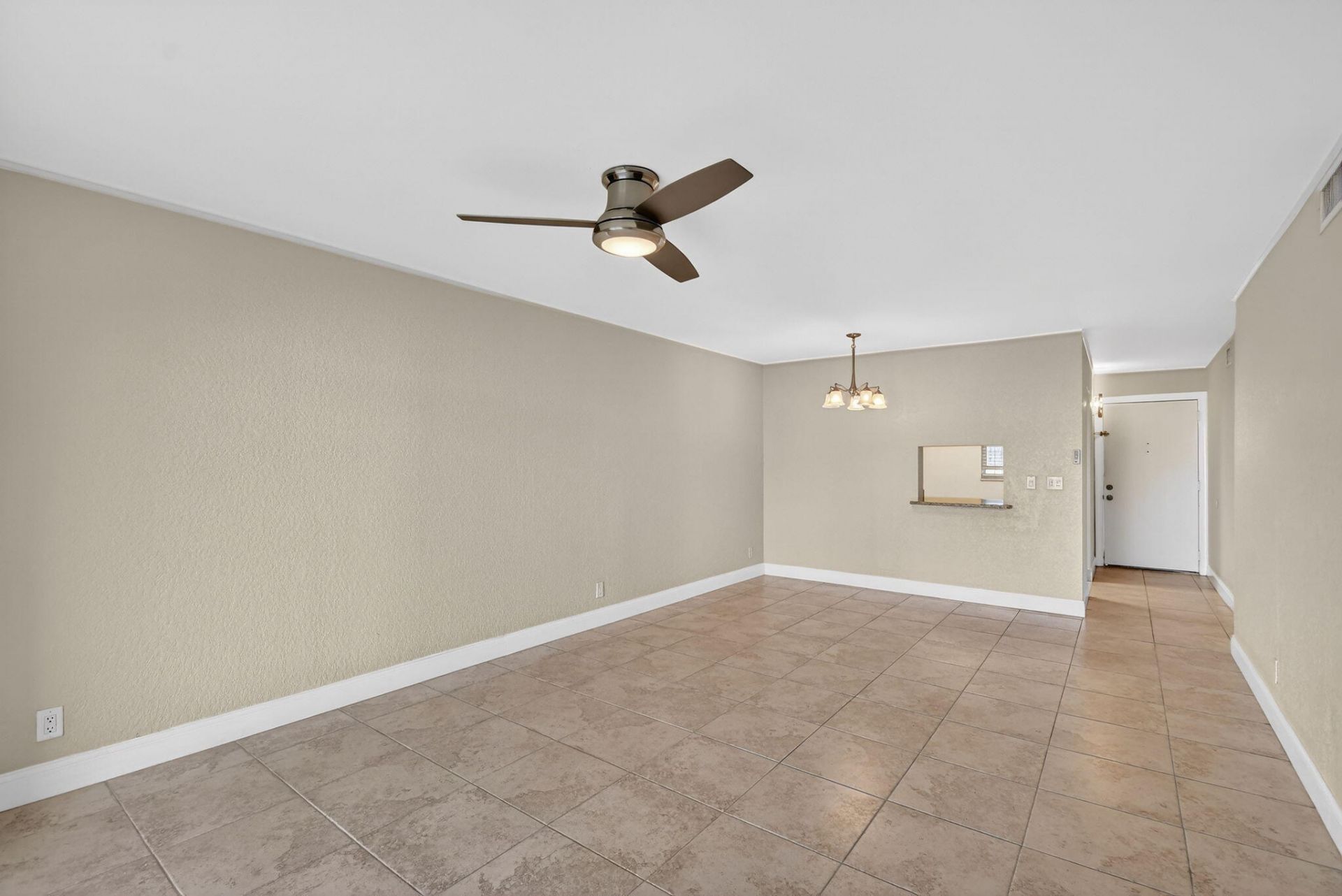 2615 NE 1st Court, Unit 312, Boynton Beach, FL 33435 Photo