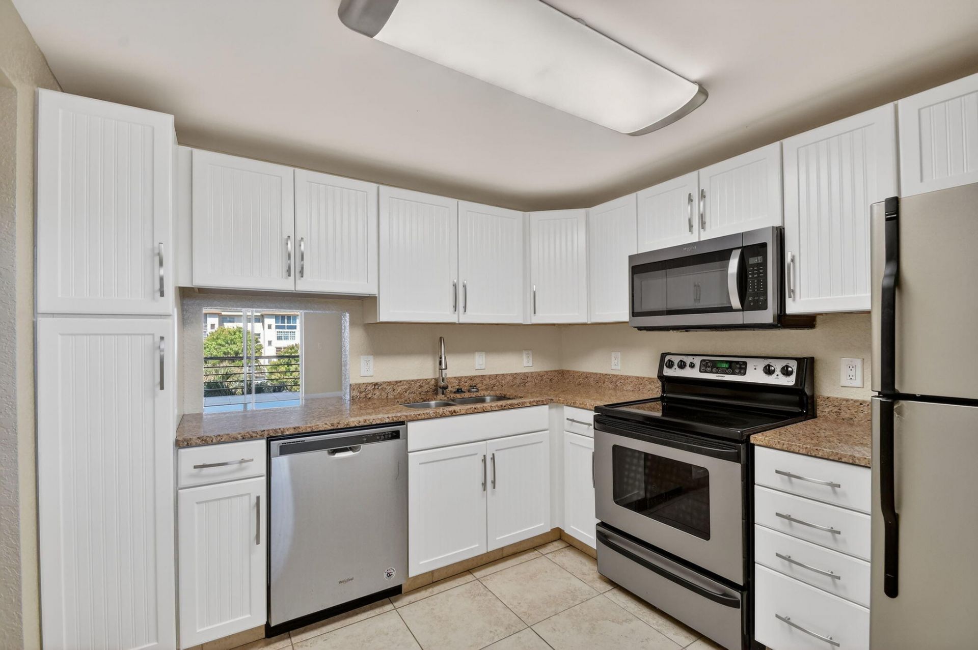 2615 NE 1st Court, Unit 312, Boynton Beach, FL 33435 Photo