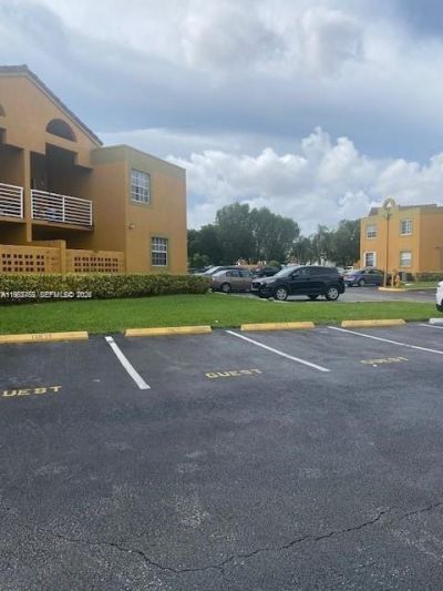 9701 Fontainebleau Blvd , Unit C206, Miami, FL 33172 Photo