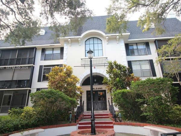 3680 Inverrary Dr, Unit 3D, Lauderhill, FL 33319