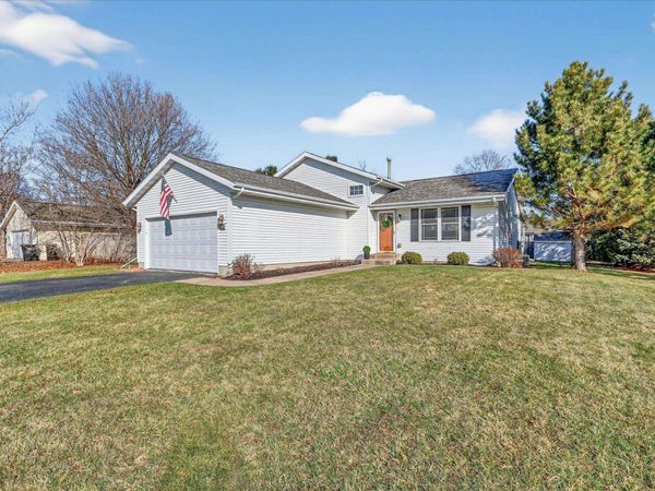 2223 Alongi Lane, Beloit, WI 53511