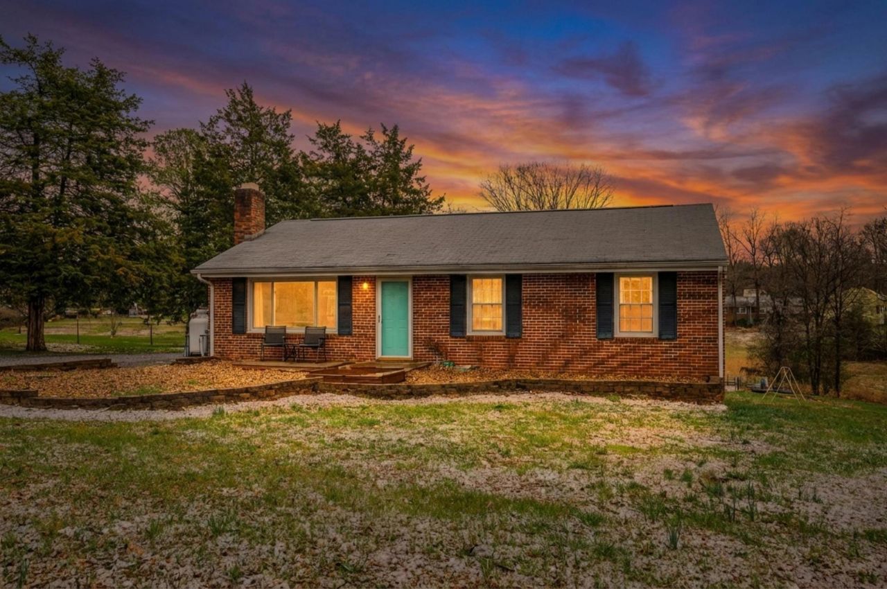 3007 Sleepy Ridge Dr, Bedford, VA 24523 Main Photo