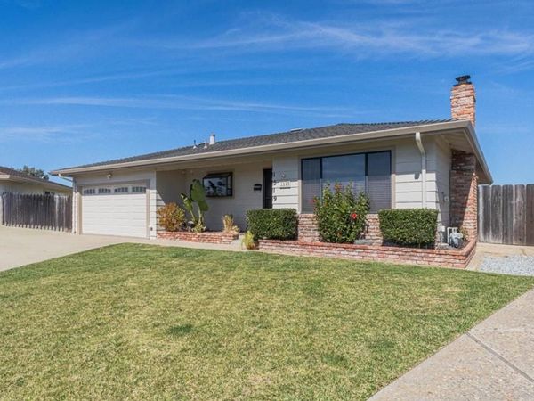 1519 Los Altos Way, Salinas, CA 93906