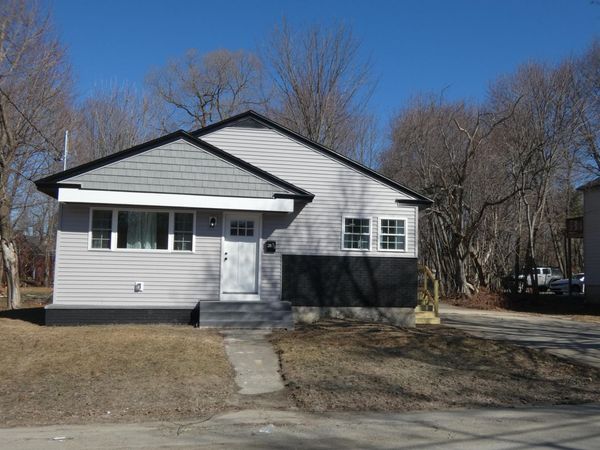 28.5 Elm Street, Fairfield, ME 04937