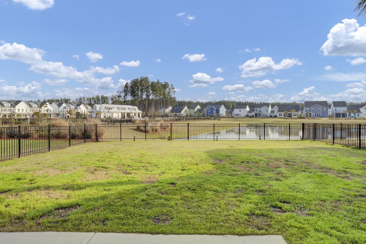 1528 Homecoming Boulevard Photo 31