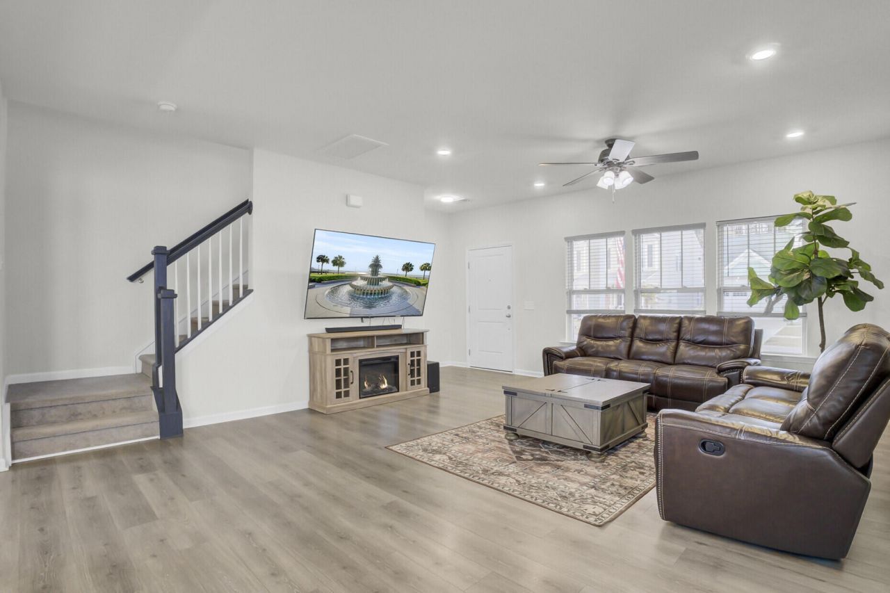 1528 Homecoming Boulevard Photo 5