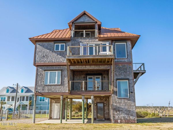 616 Nelson Neck Road, Sea Level, NC 28577