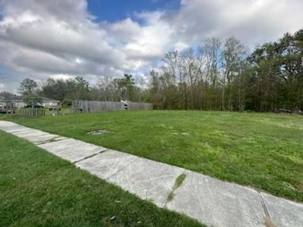 1649 HEIGHTS Drive , St Bernard, LA 70085