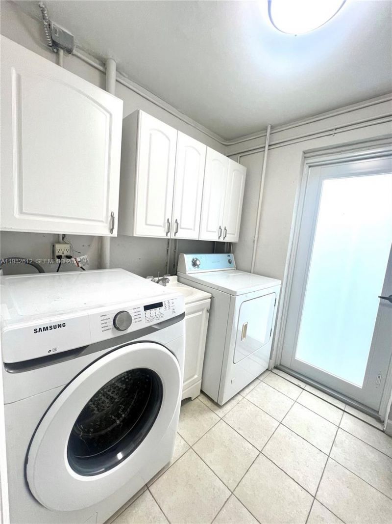 1900 Tigertail Ave , Unit 1, Miami, FL 33133 Photo