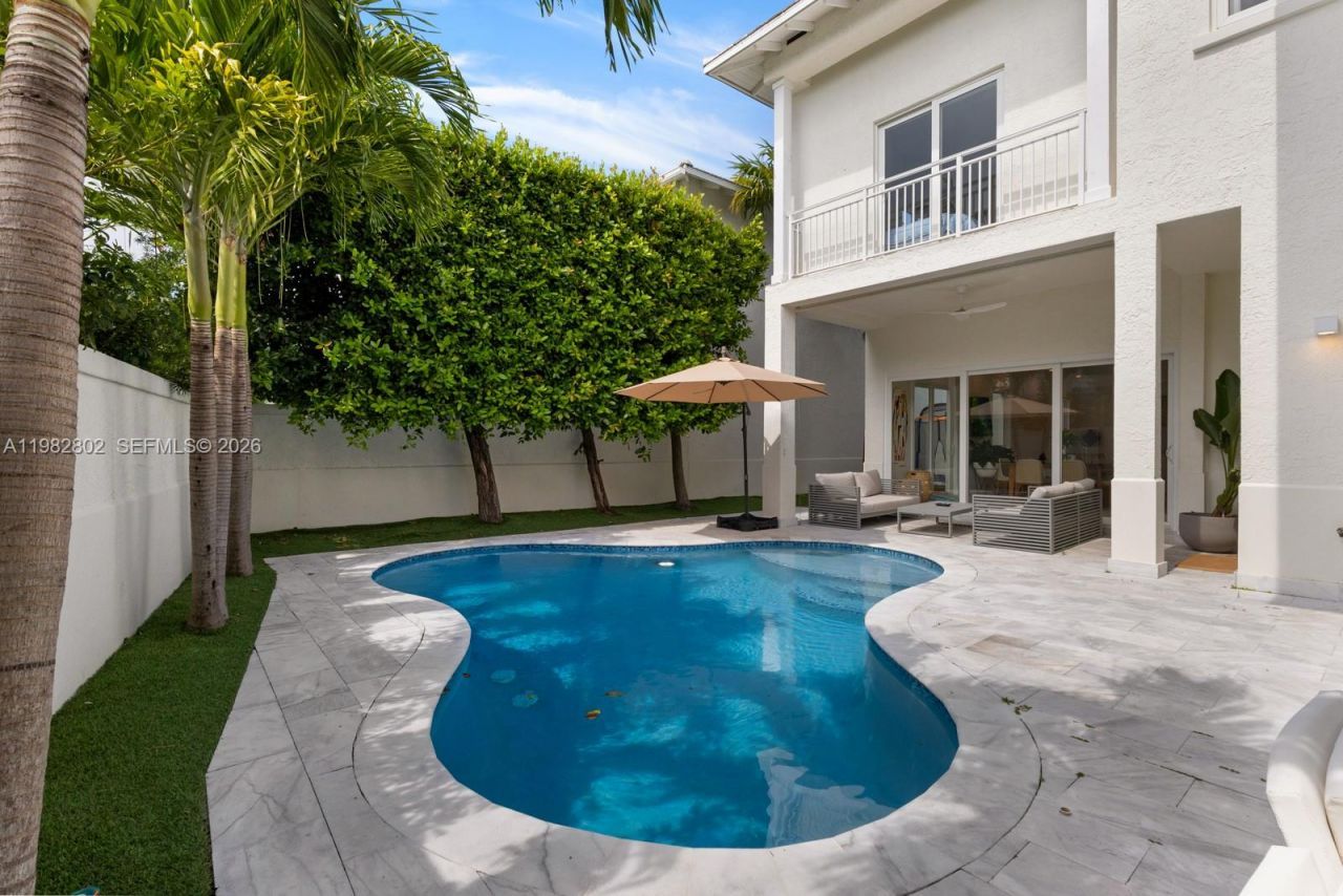 5 Coconut Lane , Key Biscayne, FL 33149 Photo