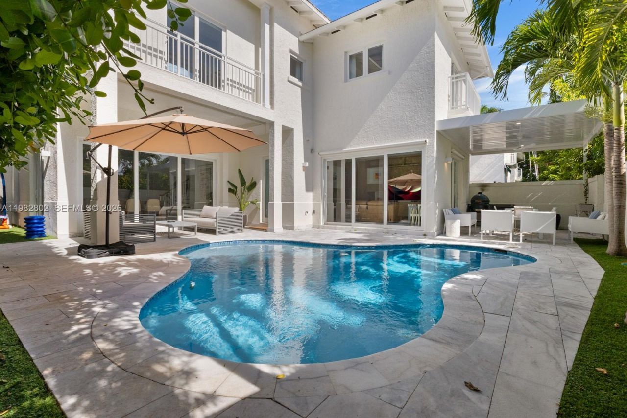 5 Coconut Lane , Key Biscayne, FL 33149 Photo